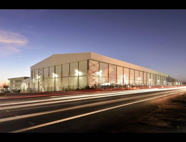 26,999M² WAREHOUSE TO LET IN AEROTON